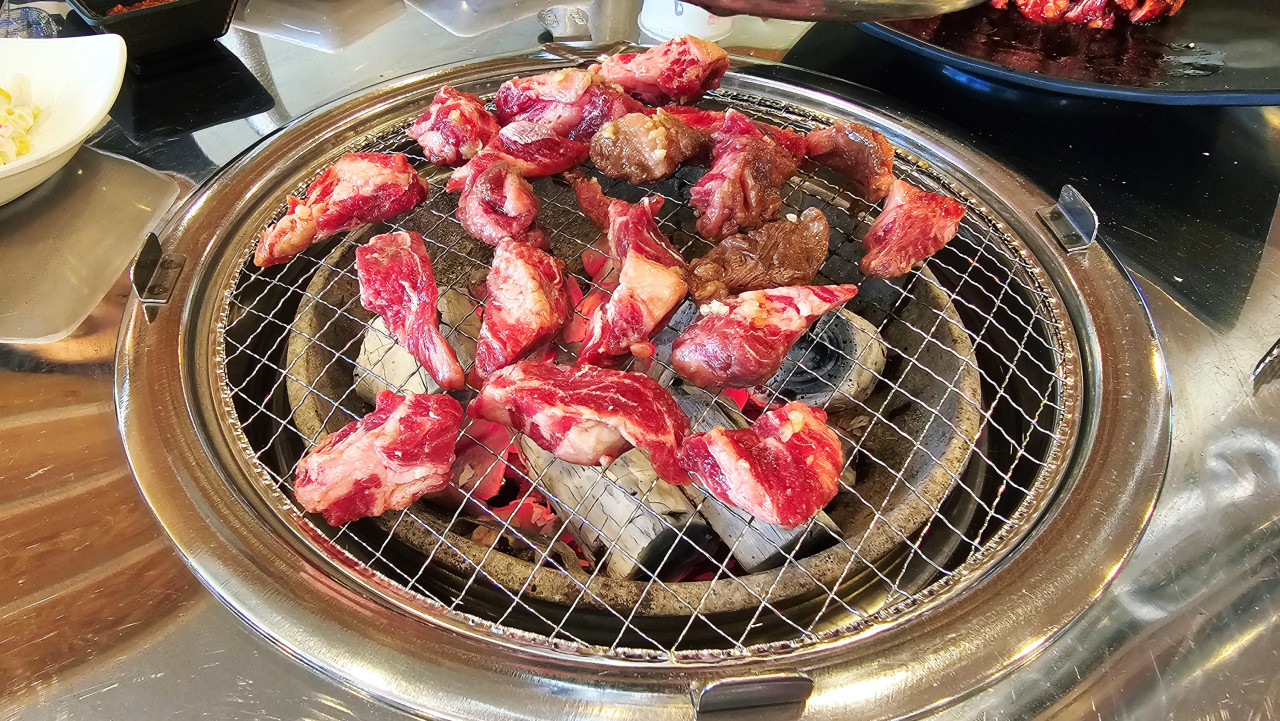 암소착한갈비 사곡점.jpg